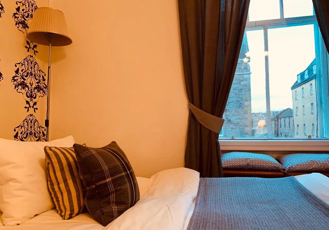 The Royal Mile Residence By Reserve Apartments Edimburgo 0*,